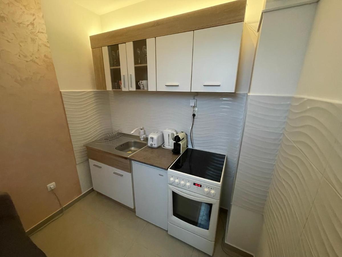 Apartman 1 Apartment Sremska Mitrovica Exterior foto