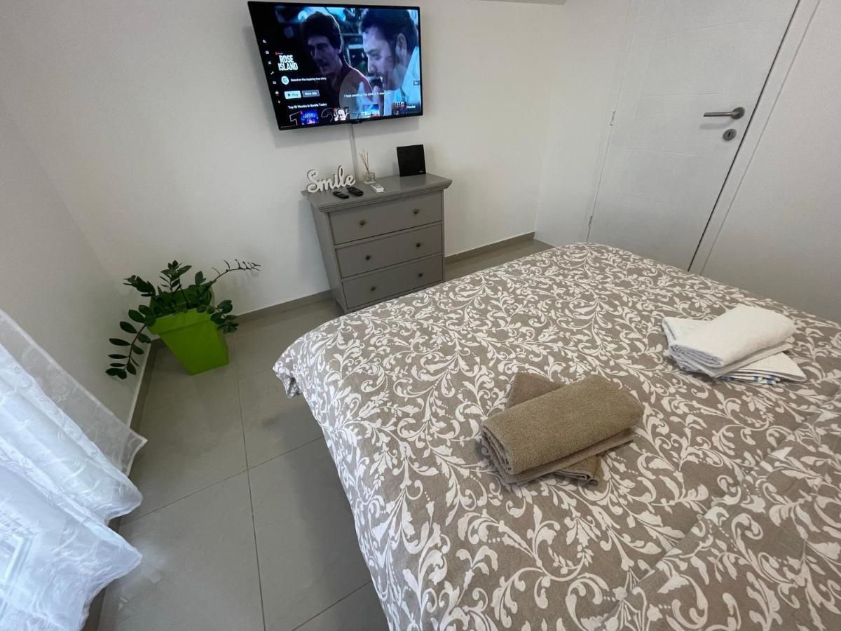 Apartman 1 Apartment Sremska Mitrovica Exterior foto