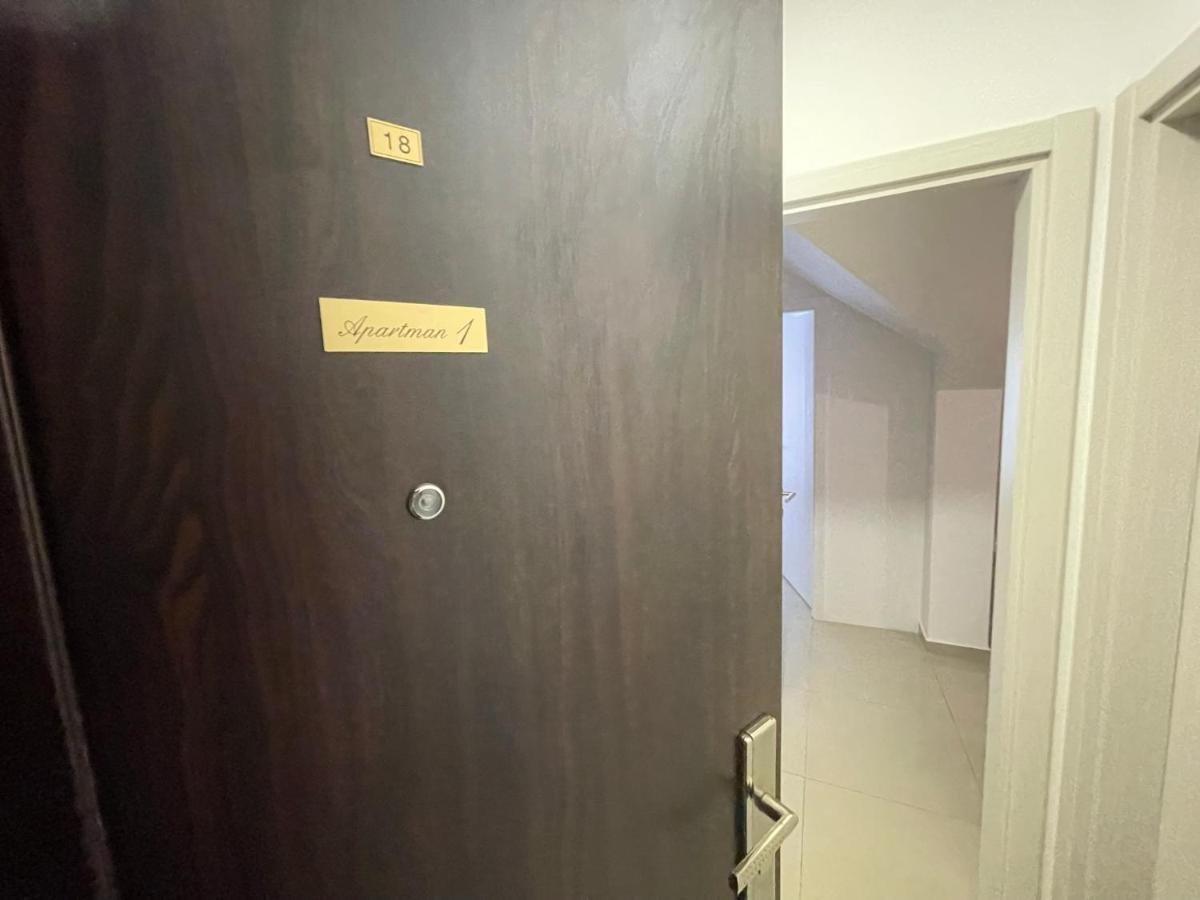 Apartman 1 Apartment Sremska Mitrovica Exterior foto